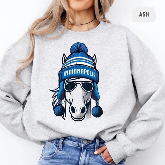 Indianapolis Colts Football Sweatshirt Retro Indianapolis Colts Shirts Tee - Picture 1 of 2